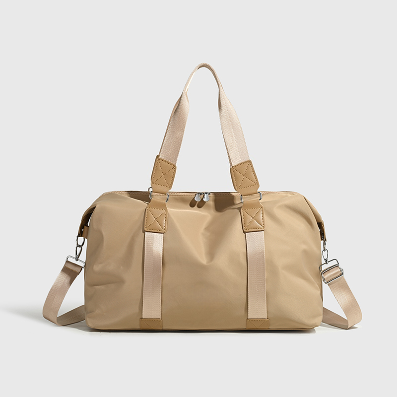 Design a simple large capacity travel bag E1313