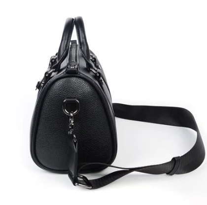 All black portable minimalist bag E741