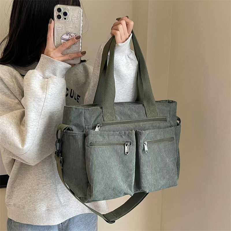 Single shoulder large capacity commuting leisure crossbody bag E1184