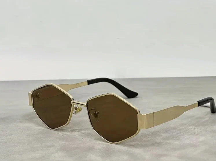 Sun shading sunglasses with diamond shaped small frame glasses  E1049