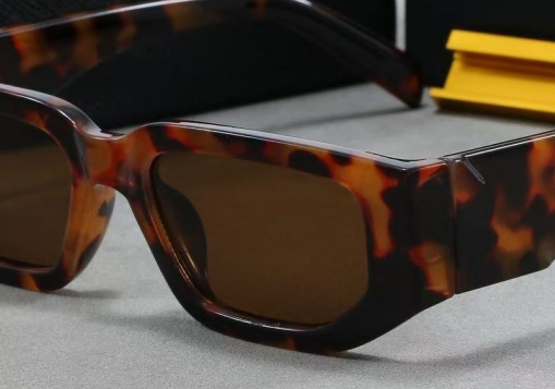 Sun blocking sunglasses are versatile    E1304