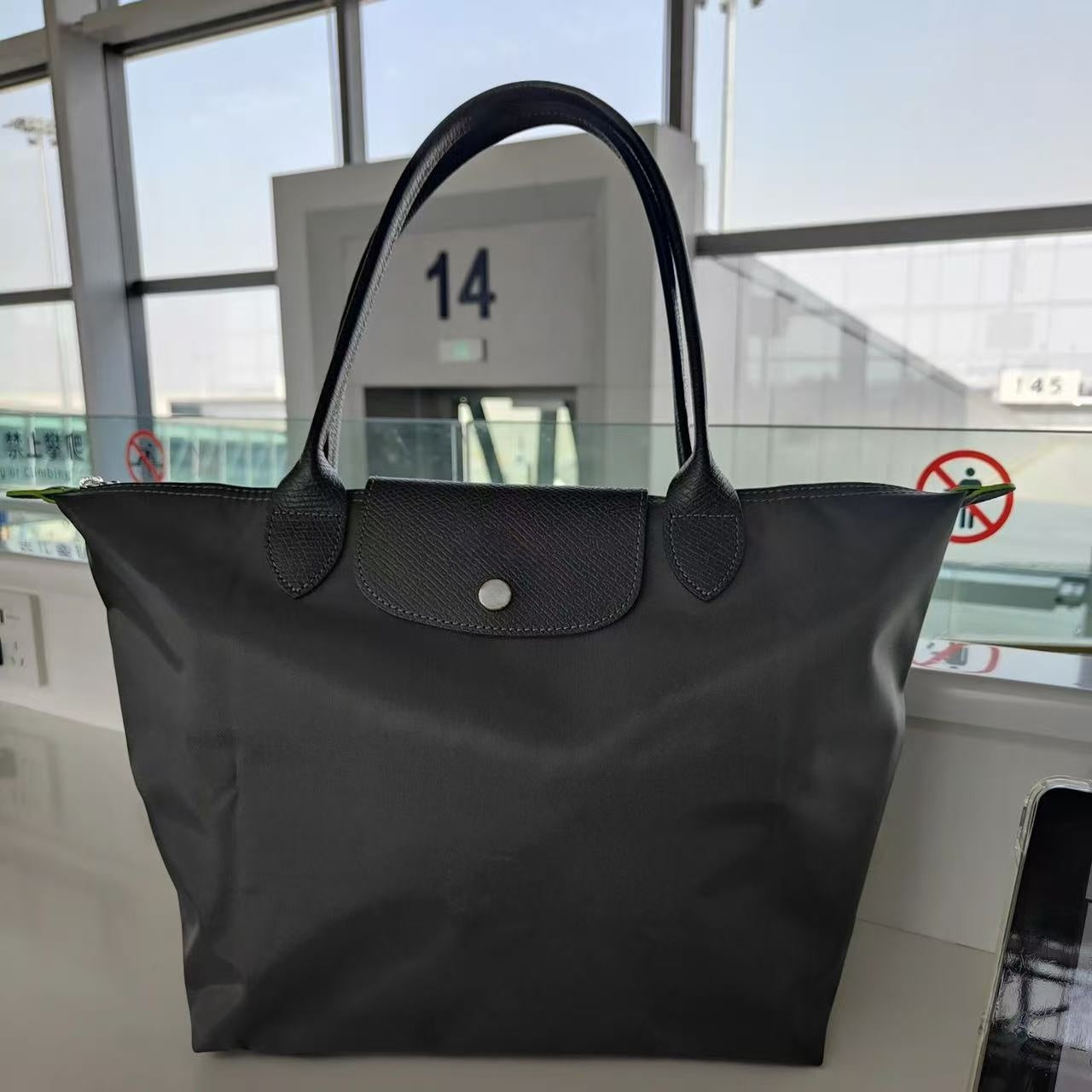 Large capacity portable tote bag  E1357