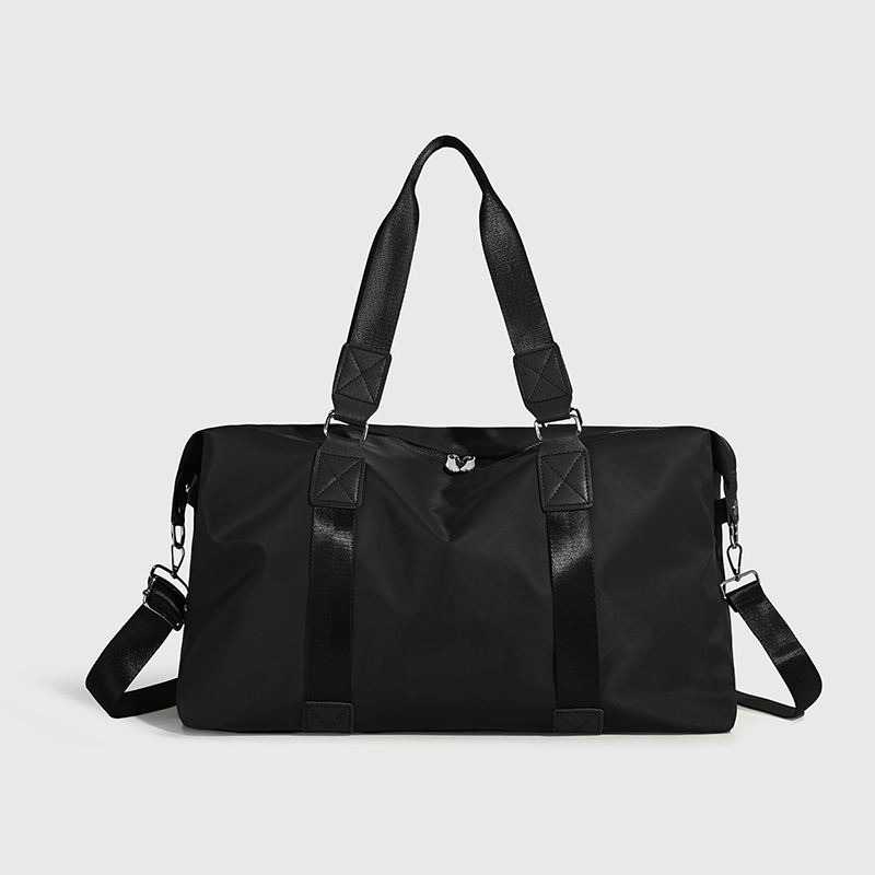 Design a simple large capacity travel bag  E1313