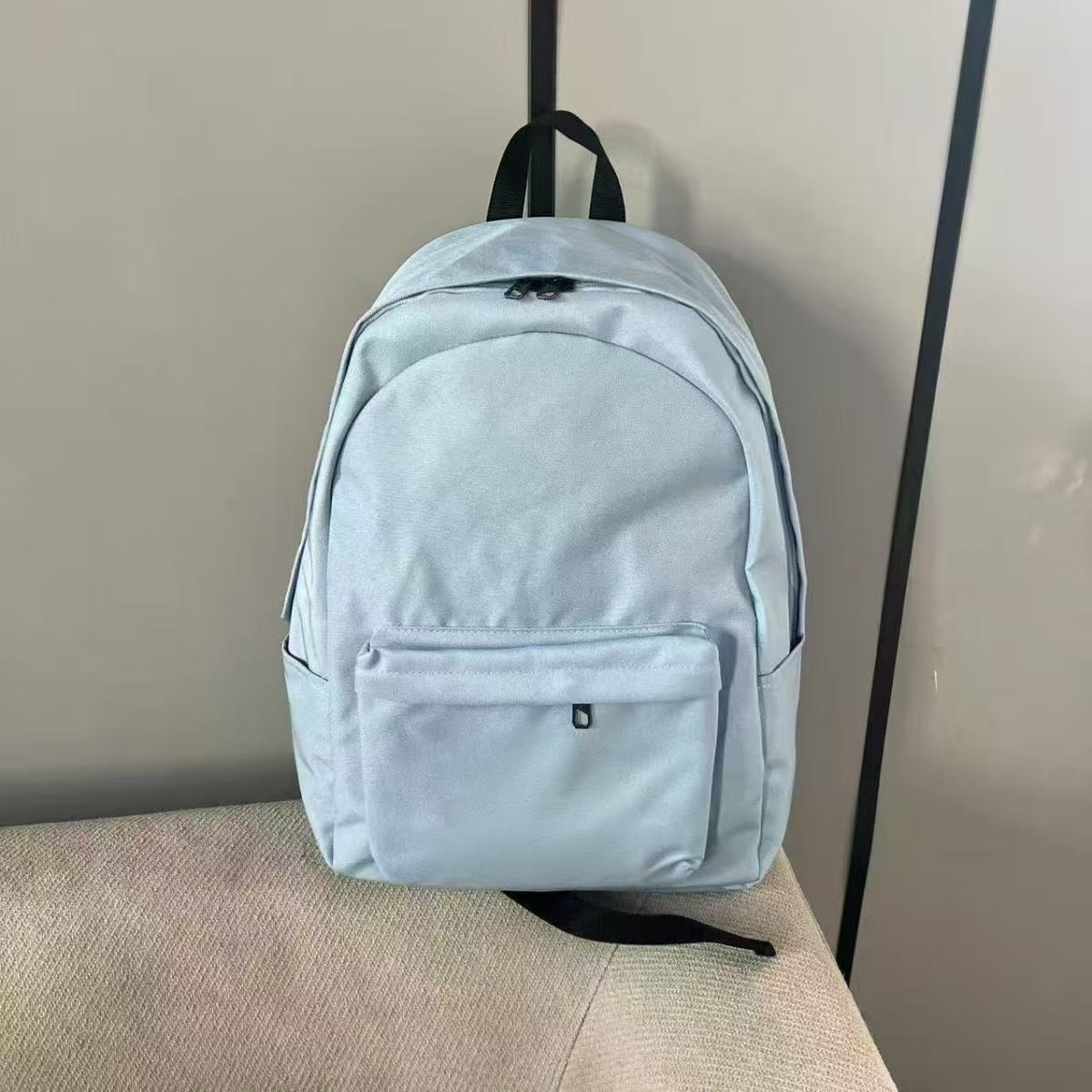 Simple solid color large capacity backpack  E1315