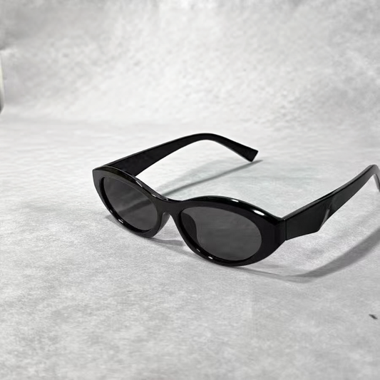 Cat frame with advanced UV protection and sensitivity E1327