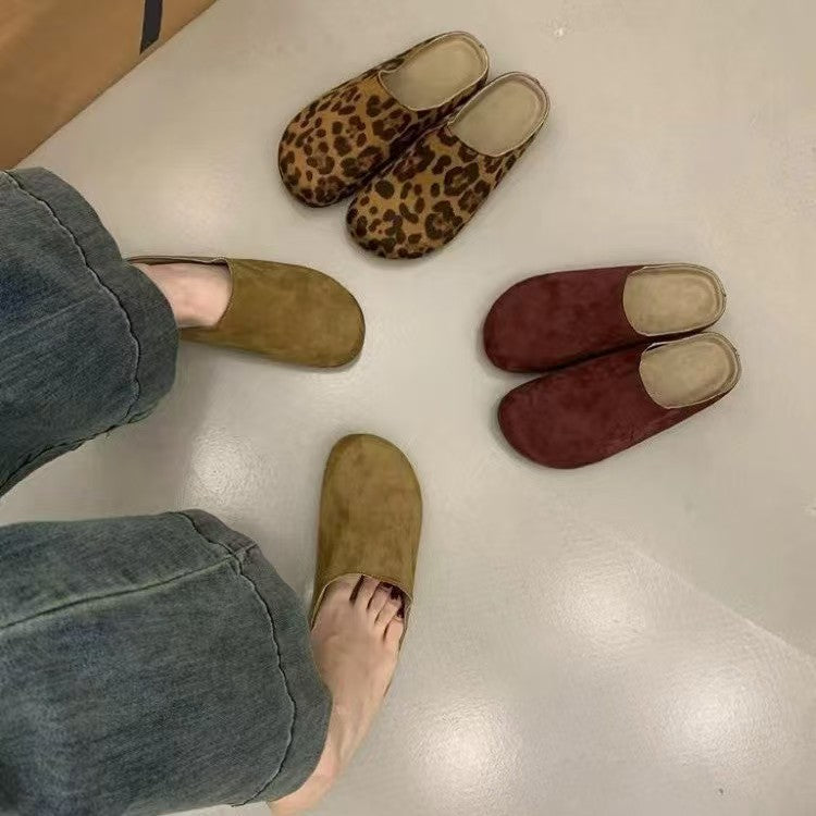 Half pack slippers for casual and versatile use  E1342