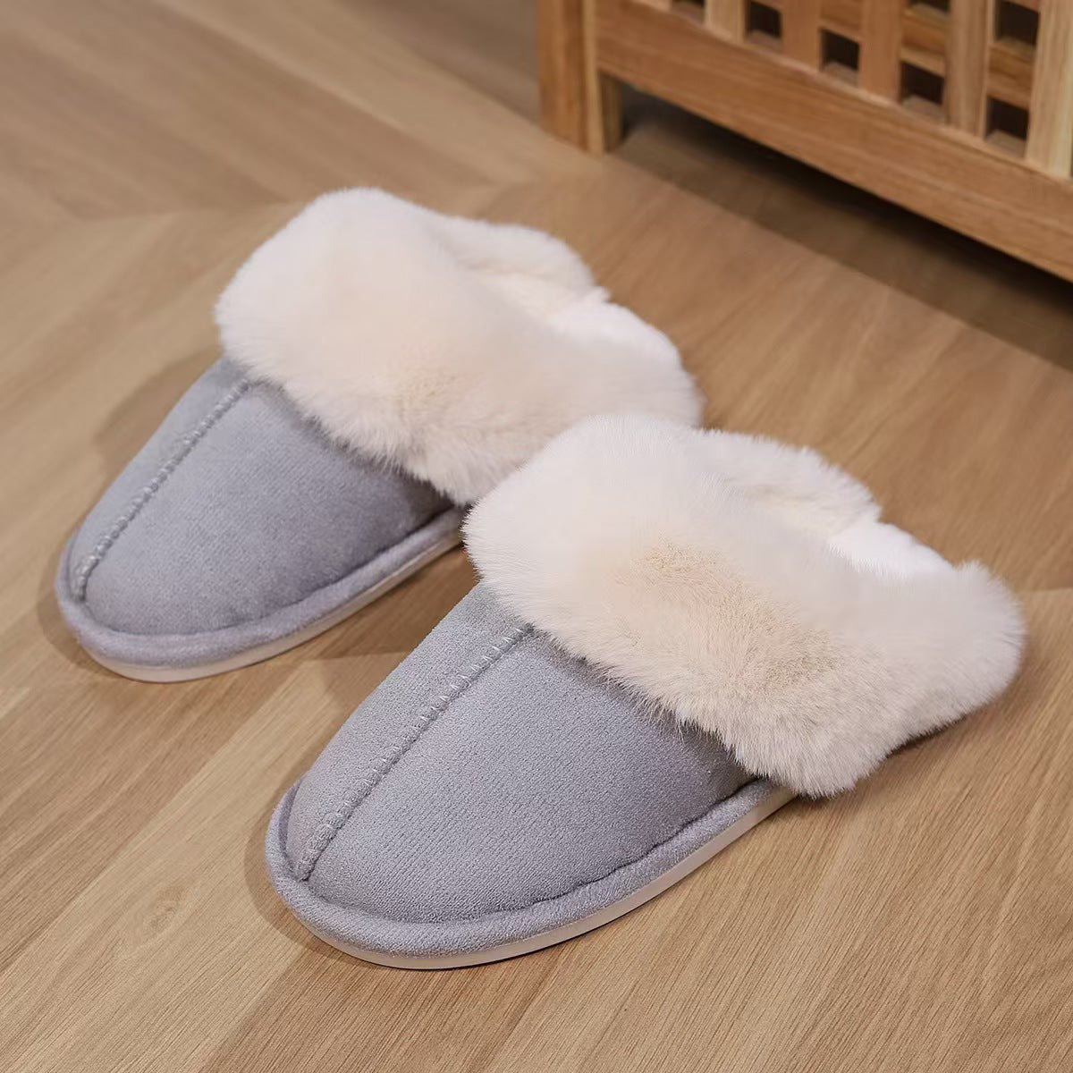 Casual outdoor wear with velvet slippers   E181